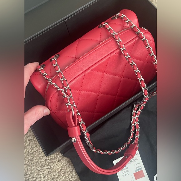 Red Chanel Crossbody Flap Bag 19P Silver Hardware - Picture 2 of 3